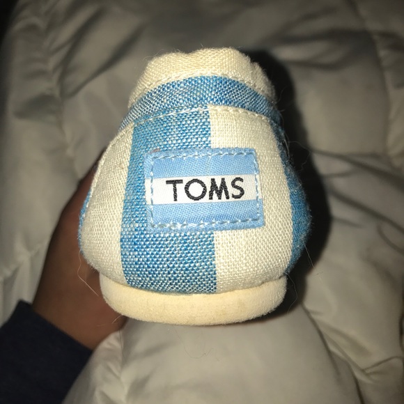 Blue and White Toms - Picture 3 of 6