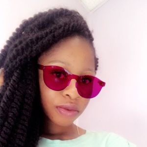 Meet your Posher, Yeunde