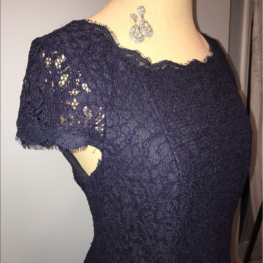 TIMELESS navy blue lace dress!