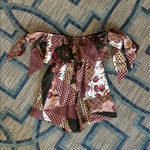 NWT Off the Shoulder Romper - Picture 2 of 3