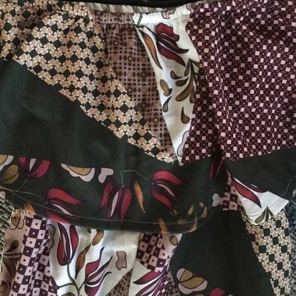 NWT Off the Shoulder Romper - Picture 3 of 3