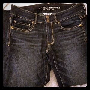 American Eagle size 6 crop jeans