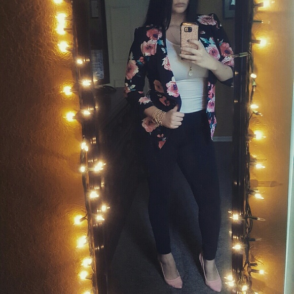 ❣WËĻĆØMË❣ - Picture 3 of 6