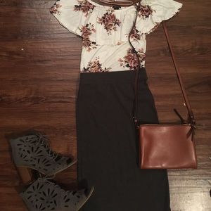 Grey ribbed body-con midi skirt