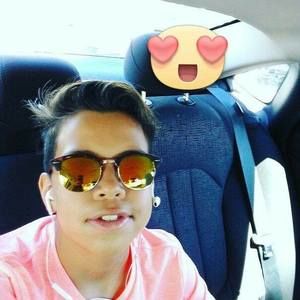 Meet your Posher, Victor