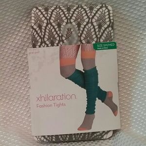 -Hold- Grey Woven Diamond Design  Tights