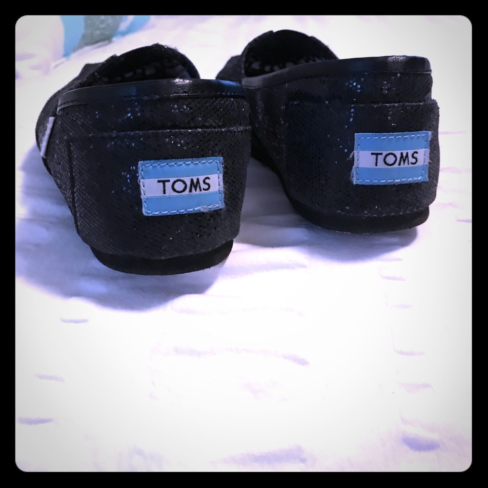 VGUC Black with "sparkle". Size 7,5