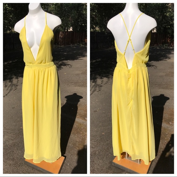 Dresses & Skirts - Yellow maxi dress