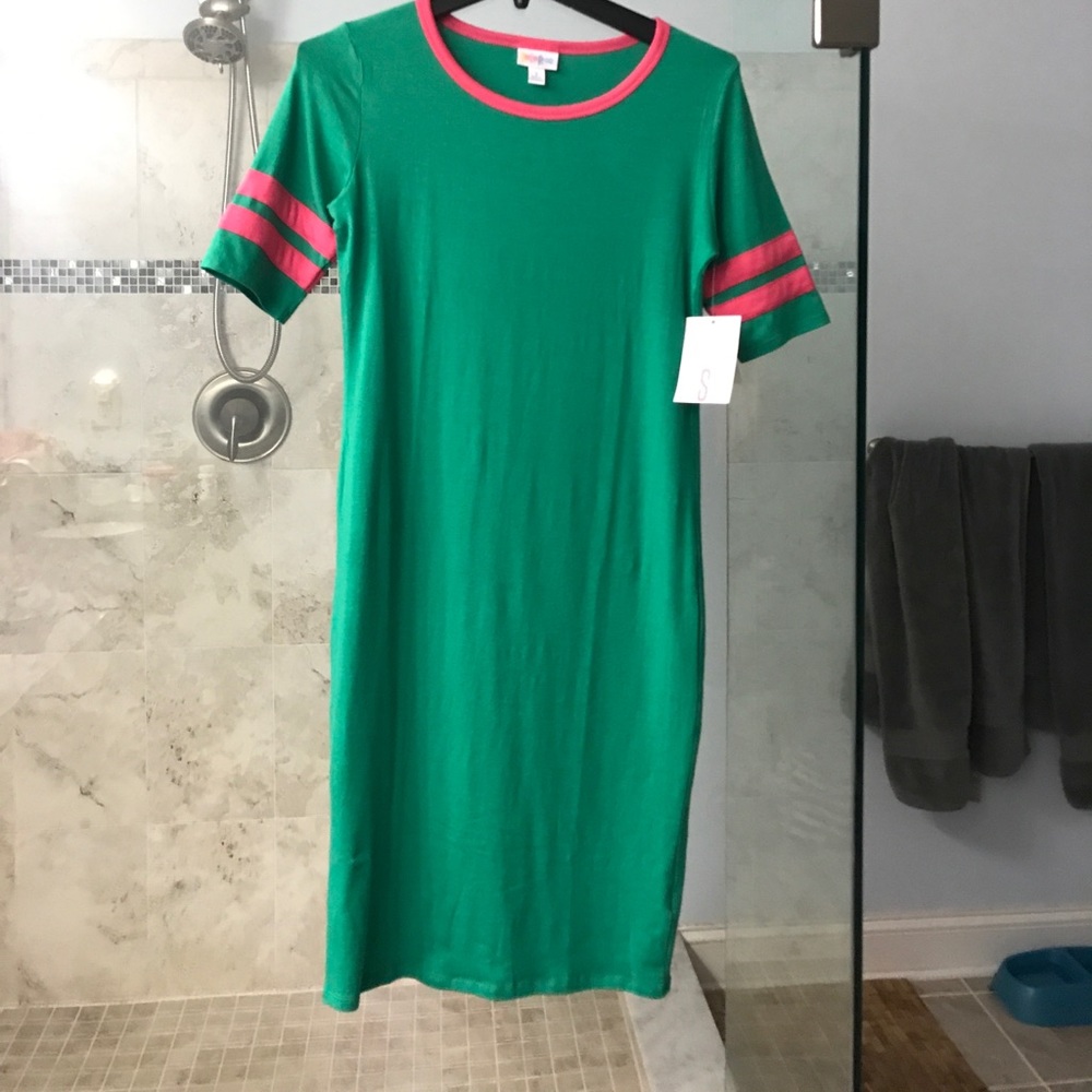 NWT Small LuLaRoe Julia Dress