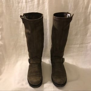 Frye Veronica slouch size 8 women's