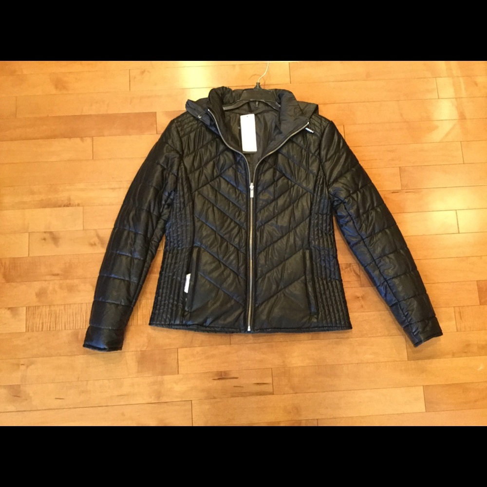 BCBG MAXAZRIA JANINE reversible water proof jacket