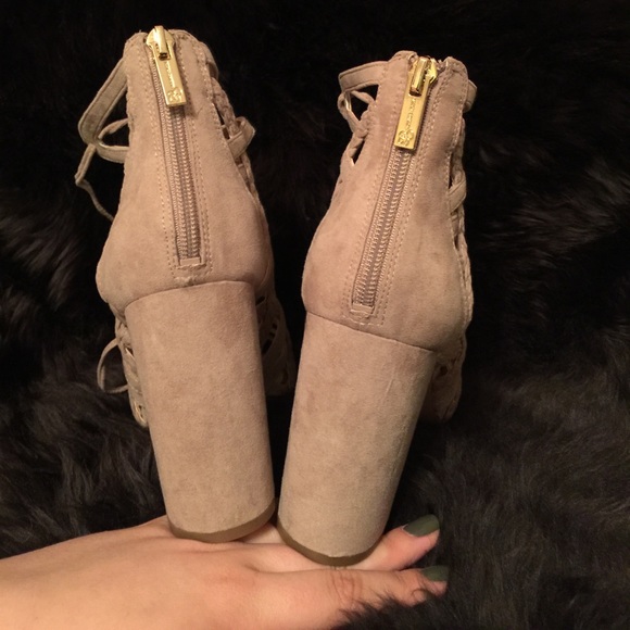 NEW Jessica Simpson Block Heels for sale - Picture 4 of 6