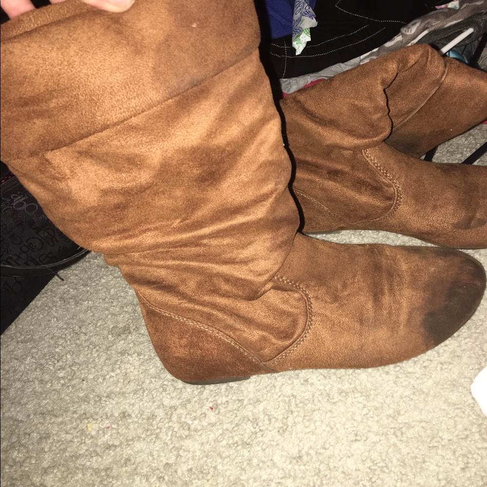 Brown boots