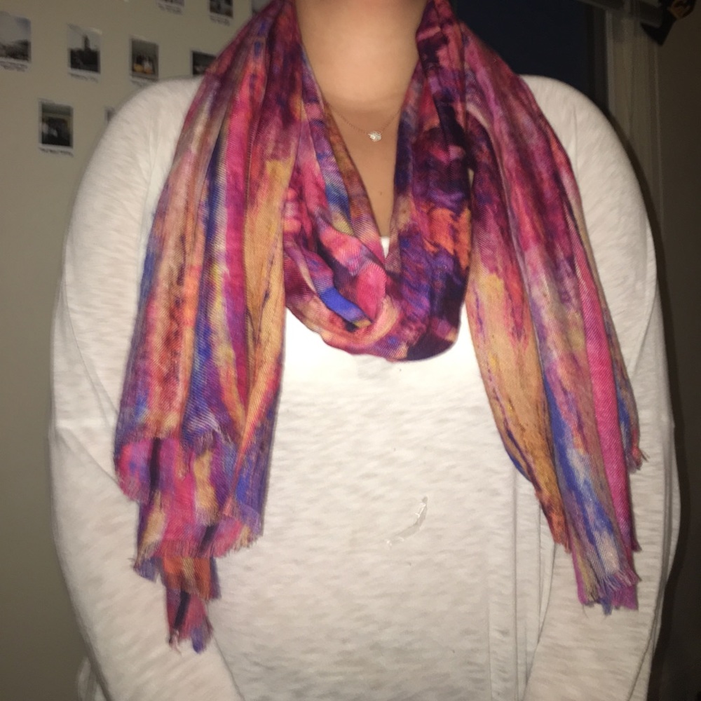 Cashmere Scarf - Picture 2 of 3