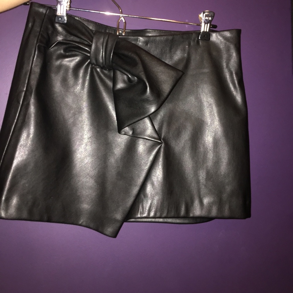 Zara Trafaluc leather skirt