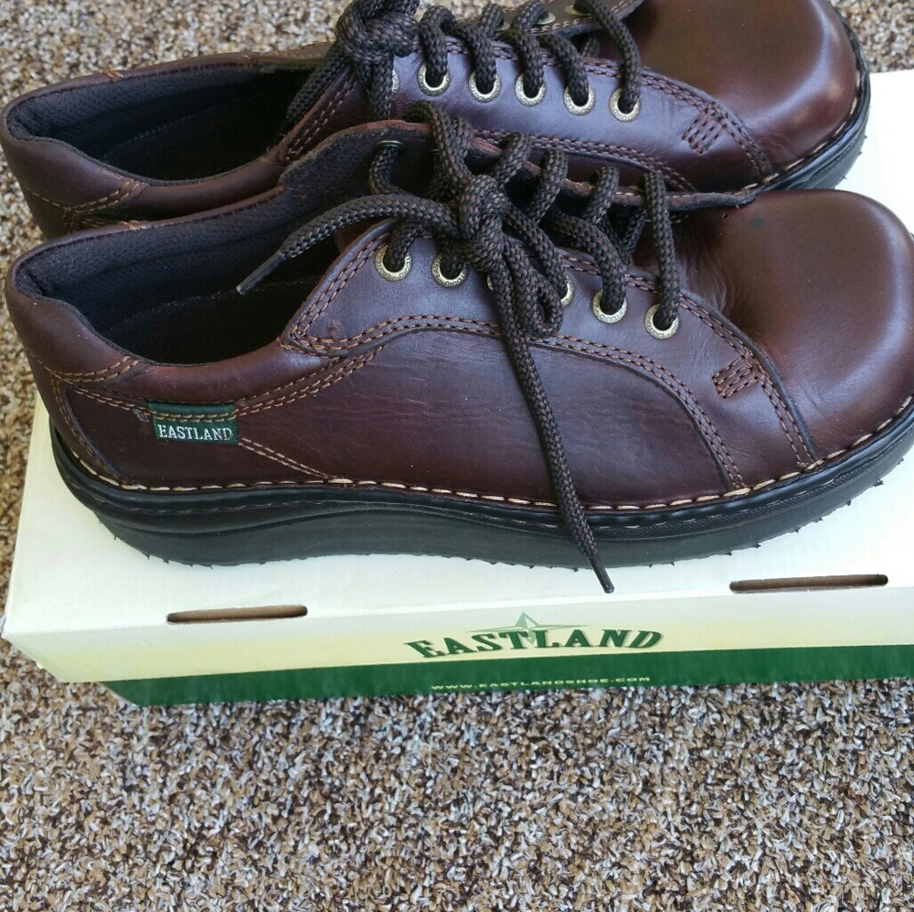 Excellent condition, never worn