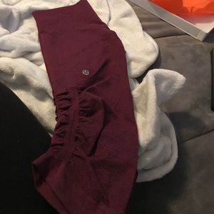 Lululemon in the flow crops!