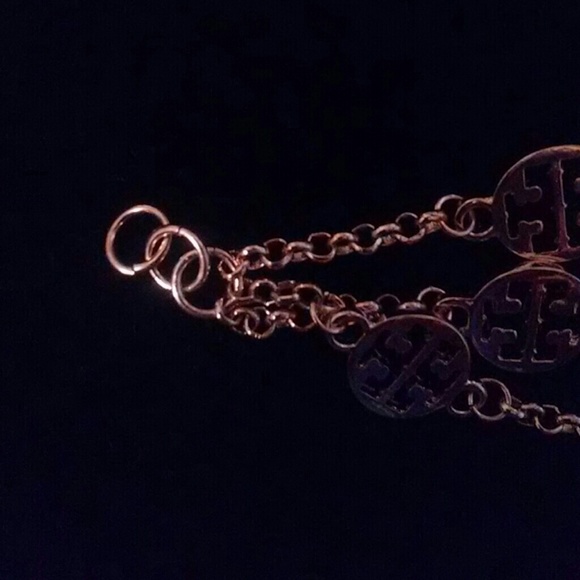 NWOT Tory Burch Gold 3 Strand Bracelet w/pouch - Picture 5 of 7