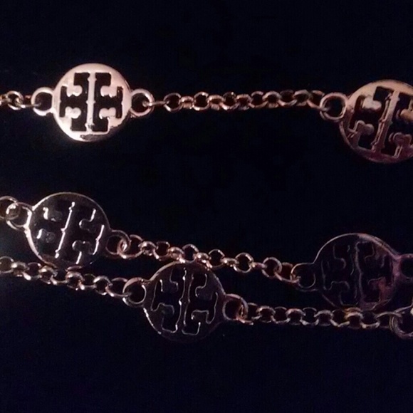 NWOT Tory Burch Gold 3 Strand Bracelet w/pouch - Picture 7 of 7