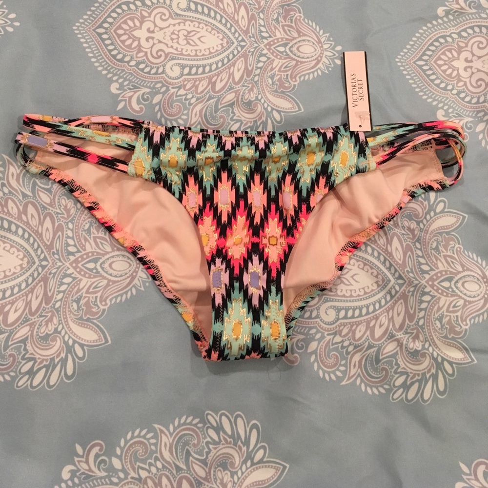 NWT Victoria's Secret Cheeky Bikini Bottoms