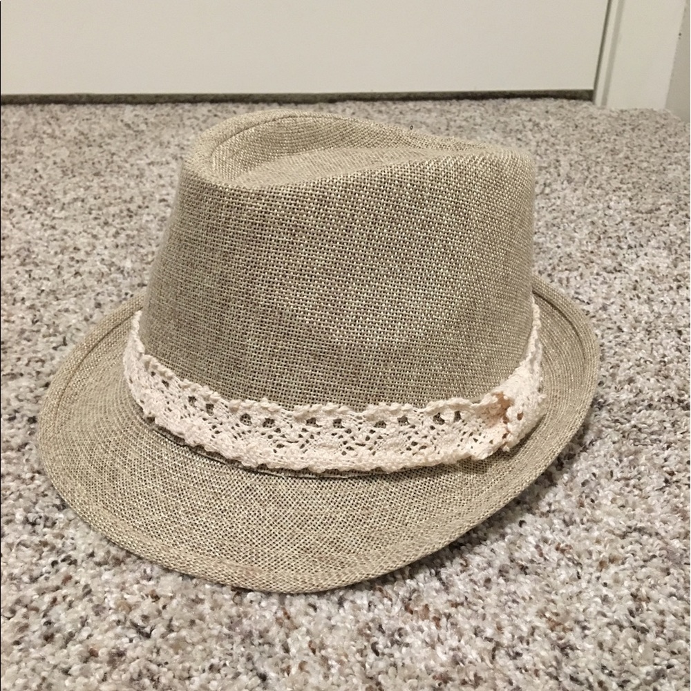 Fashion hat