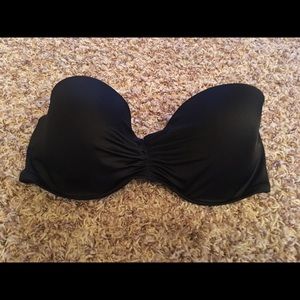 Black strapless bikini top