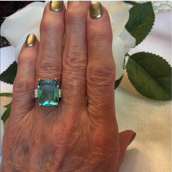 6.26 Total Ct. Aquamarine Ring - Picture 5 of 7