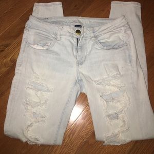 destroyed skinny jeans