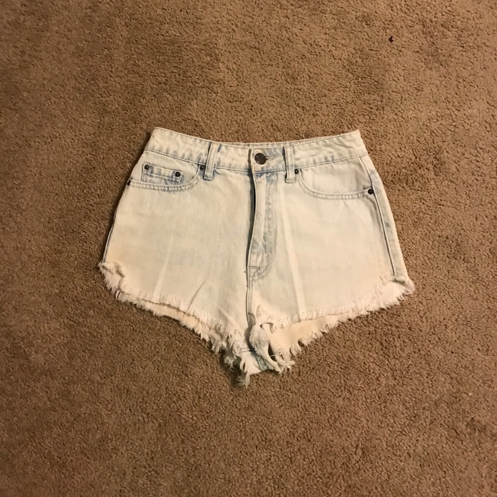 Urban Outfitters BDG lightwash high waisted shorts