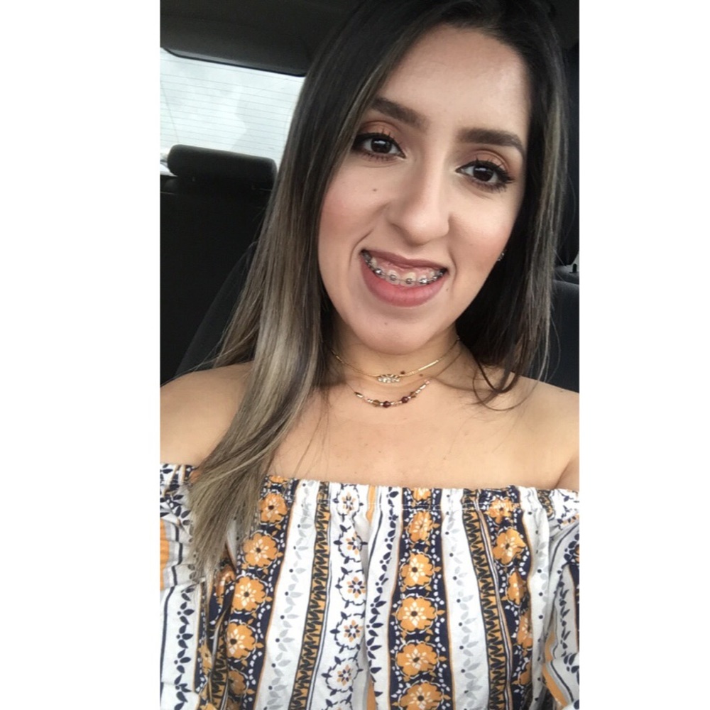 Meet your Posher, Mayra