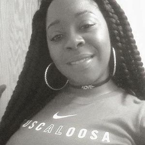 Meet your Posher, Cassandra
