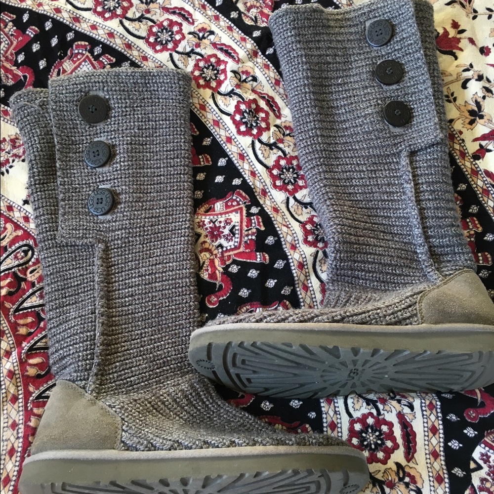 Grey Tall Knit Ugg Boots w/ Buttons