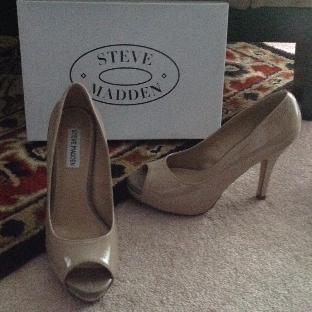 Faux patent leather peep toe heels.