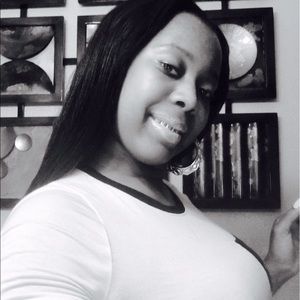 Meet your Posher, Elizabeth