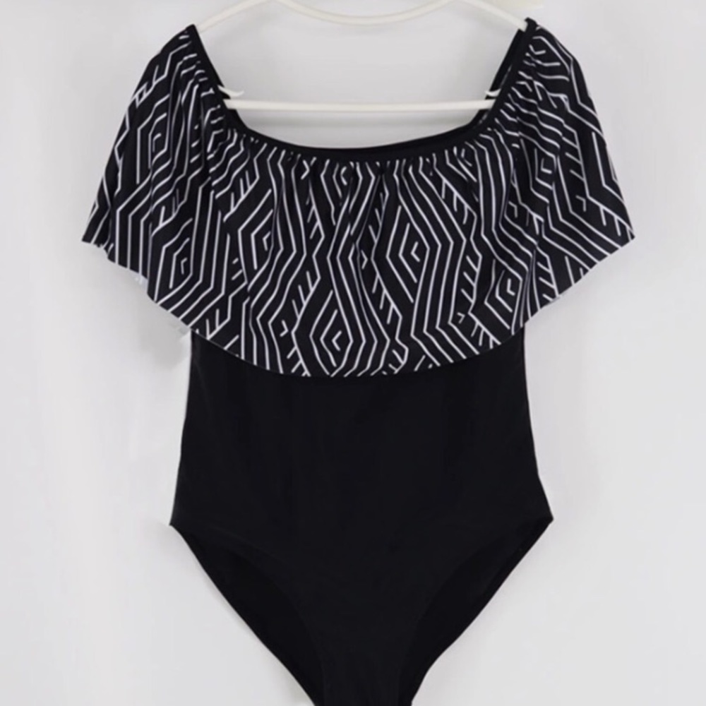 Ruffle Off Shoulder Bikini - Picture 4 of 4