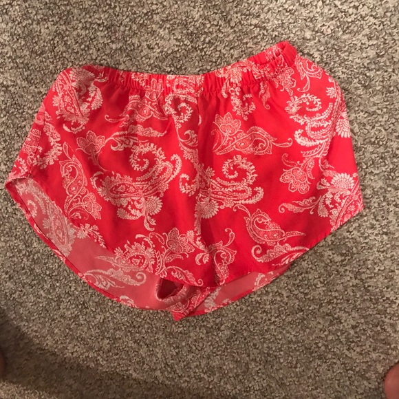 Shorts - Picture 1 of 3