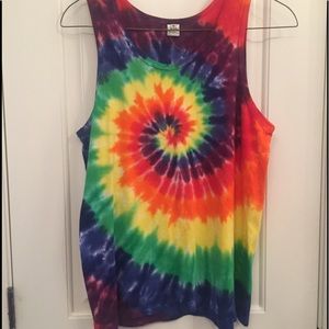 Tye-dyed long sleeveless tee