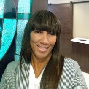 Meet your Posher, Debbie