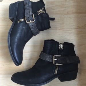 ❌SOLD❌Dolce Vita Nevada Booties