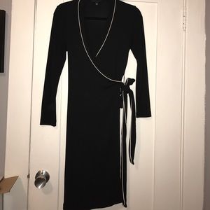 Banana Republic wrap around dress