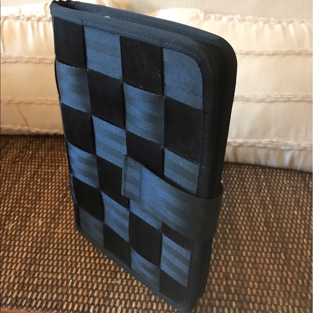 Harveys original seatbelt bag iPad case