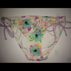 Floral Victoria's Secret Swim Bottoms XS