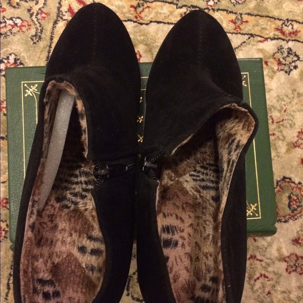 Black heals - Picture 3 of 8