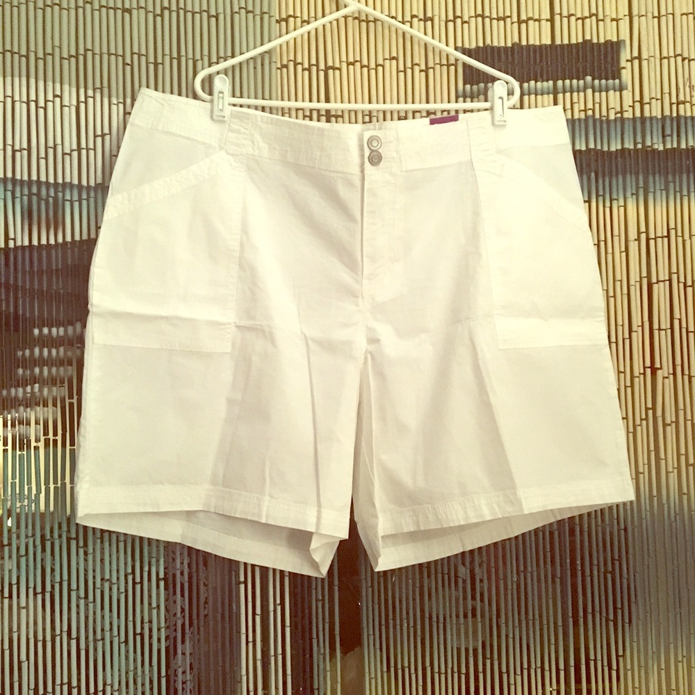 Lane Bryant cotton white shorts size 26