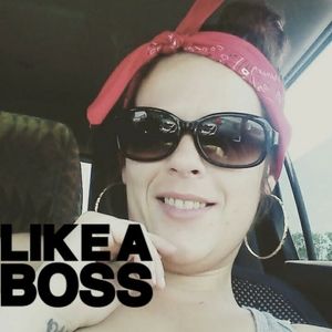 Meet your Posher, Adrianne