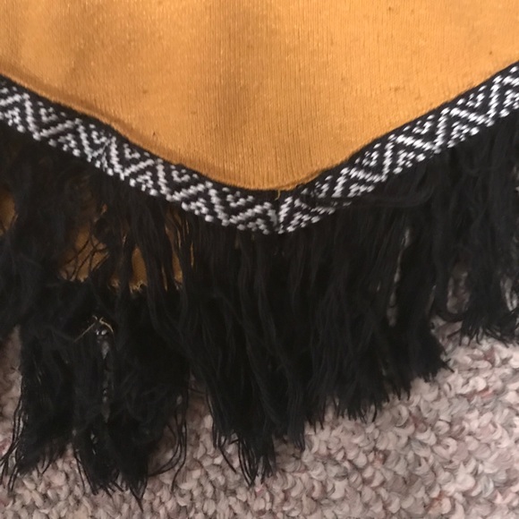 Top - Picture 2 of 3