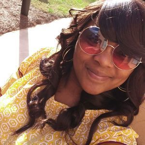 Meet your Posher, E'lexis