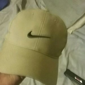 Nike golf hat