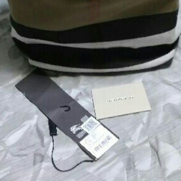 Burberry bag - Picture 2 of 2