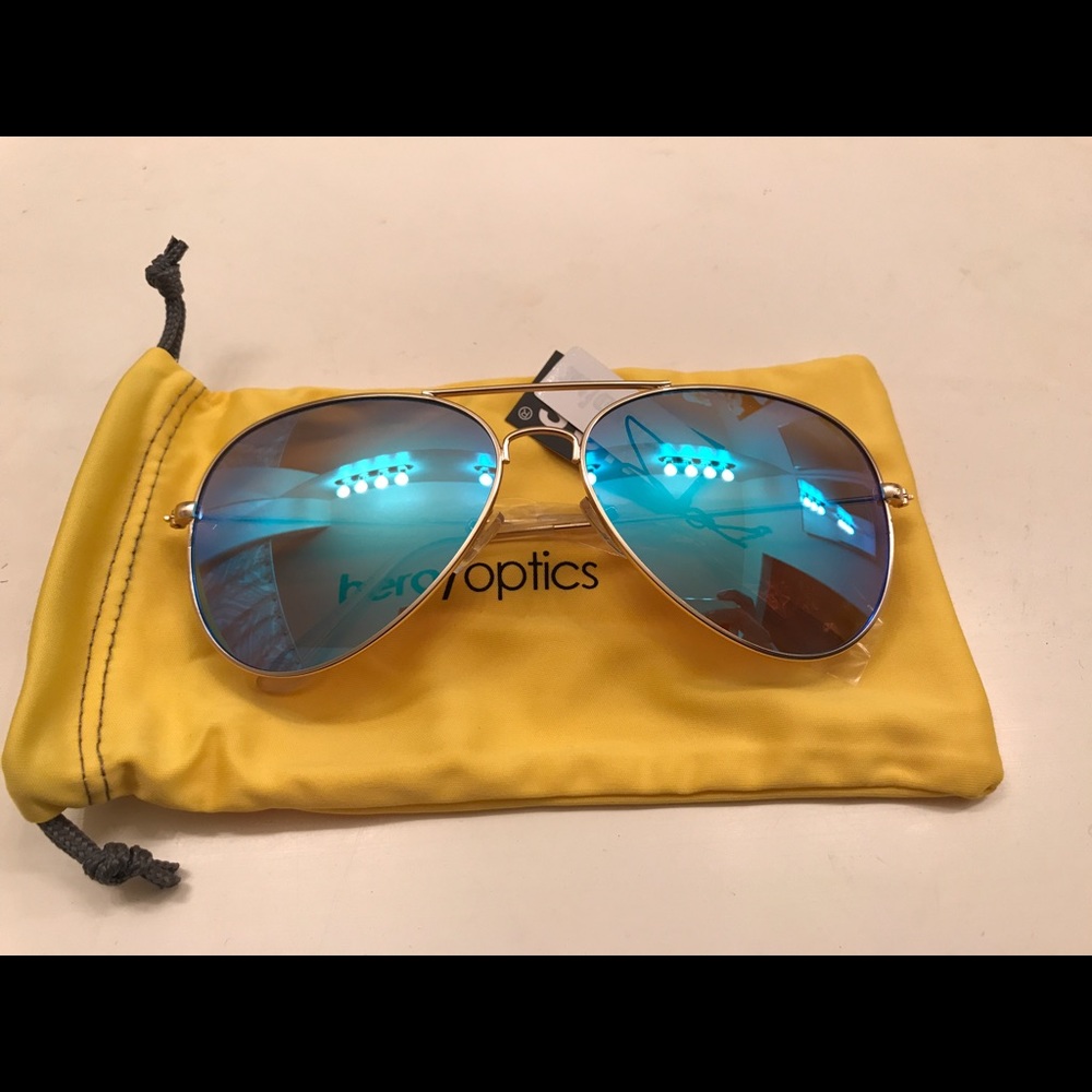SOLD‼️ Aviator sunglasses. Bright blue lenses